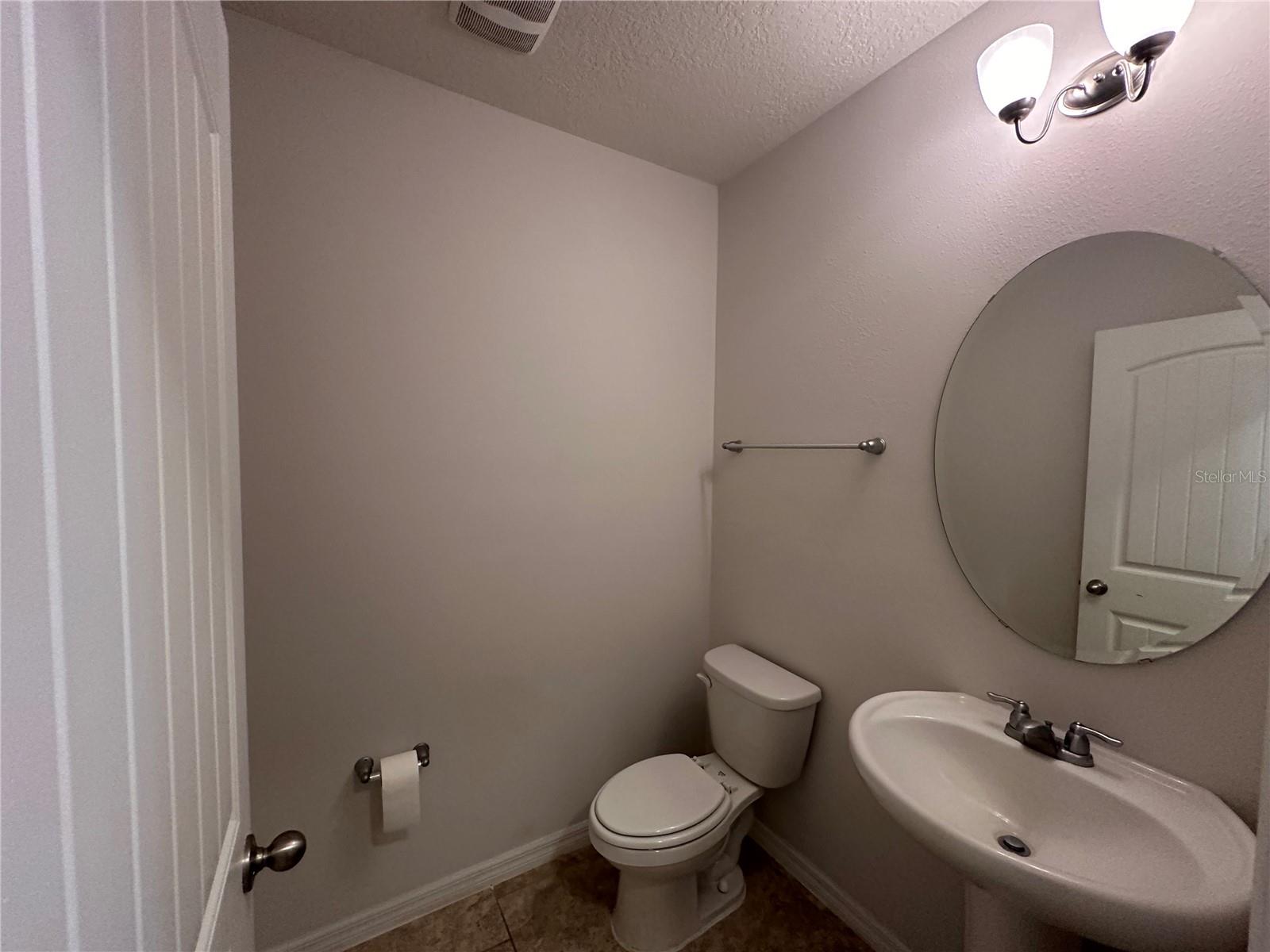 WATERLEIGH PH 2D - Residential Lease