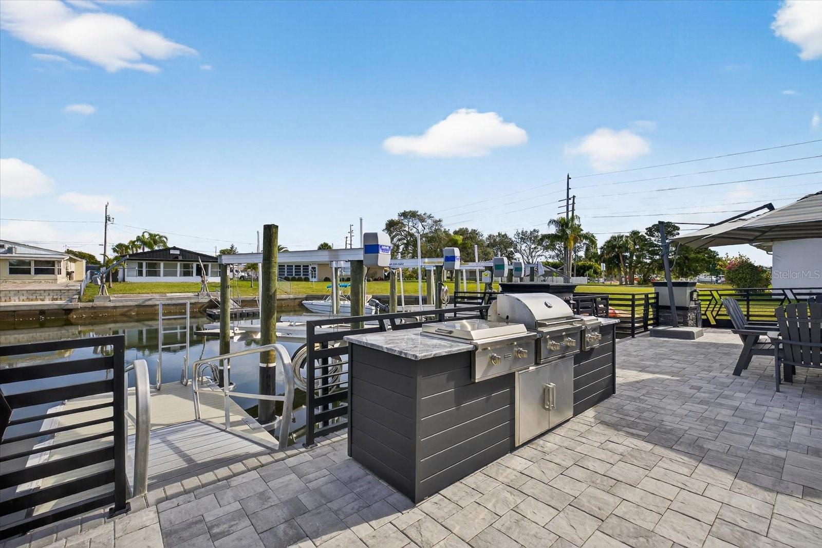 FLOR A MAR - Residential