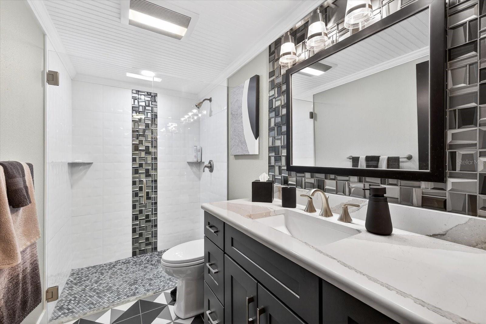 FLOR A MAR - Residential