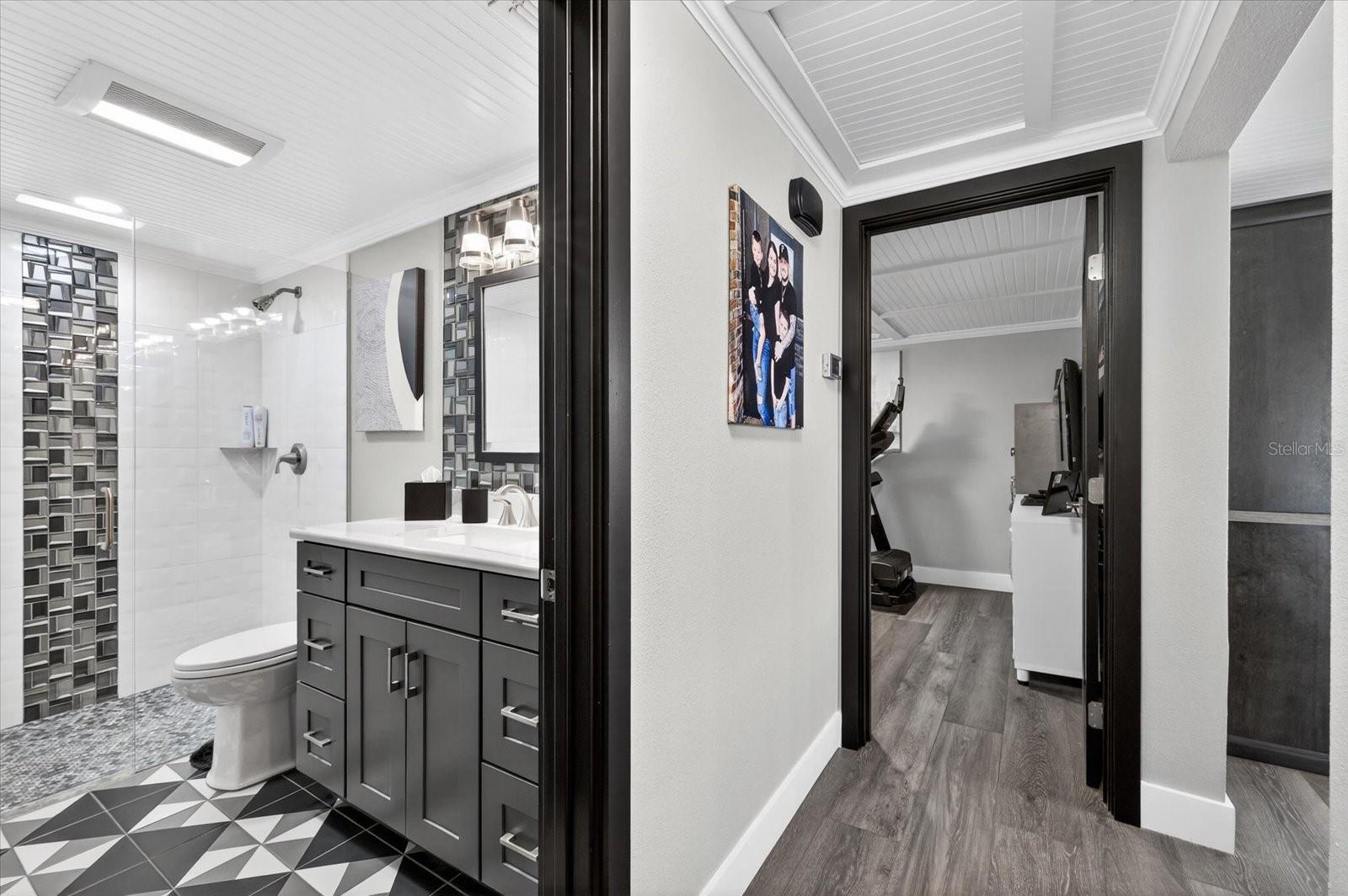 FLOR A MAR - Residential