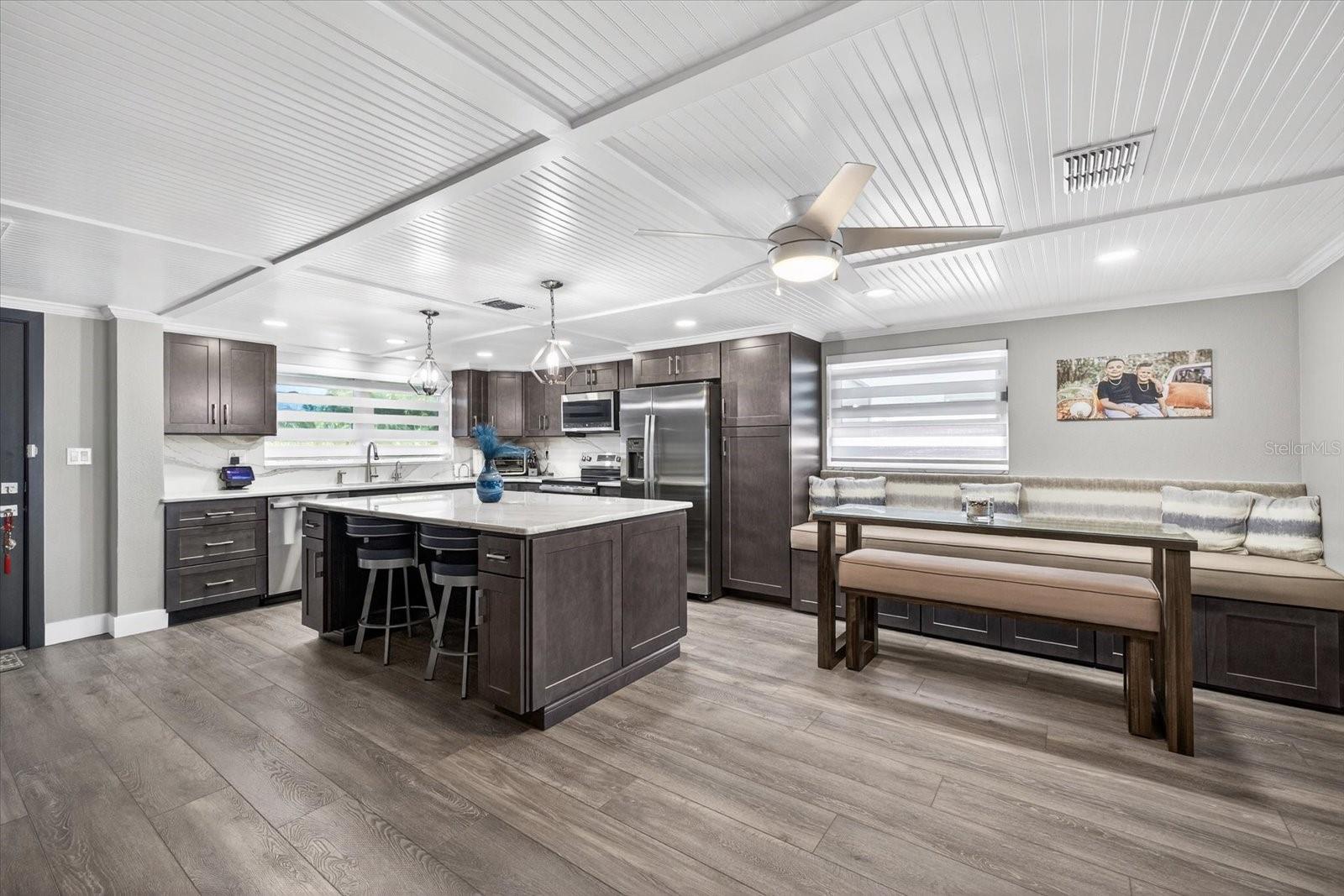 FLOR A MAR - Residential