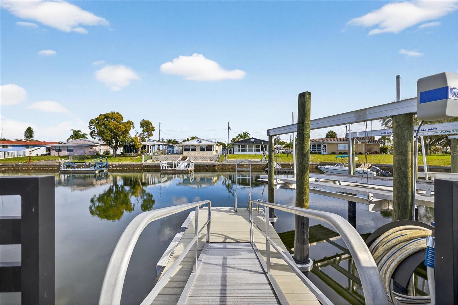 FLOR A MAR - Residential