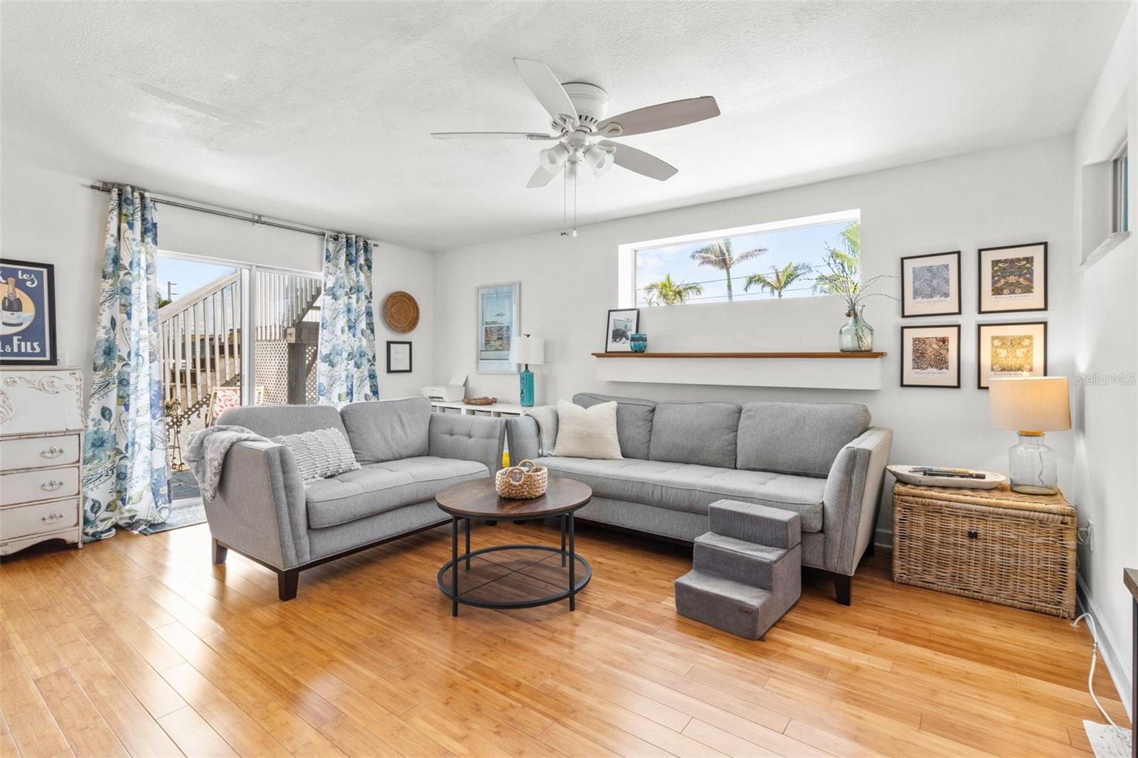 CAUSEWAY ISLES - Residential Income