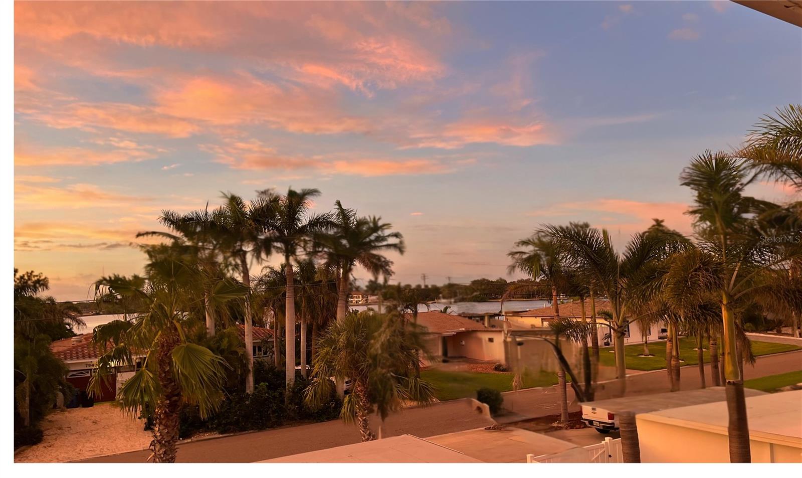 CAUSEWAY ISLES - Residential Income