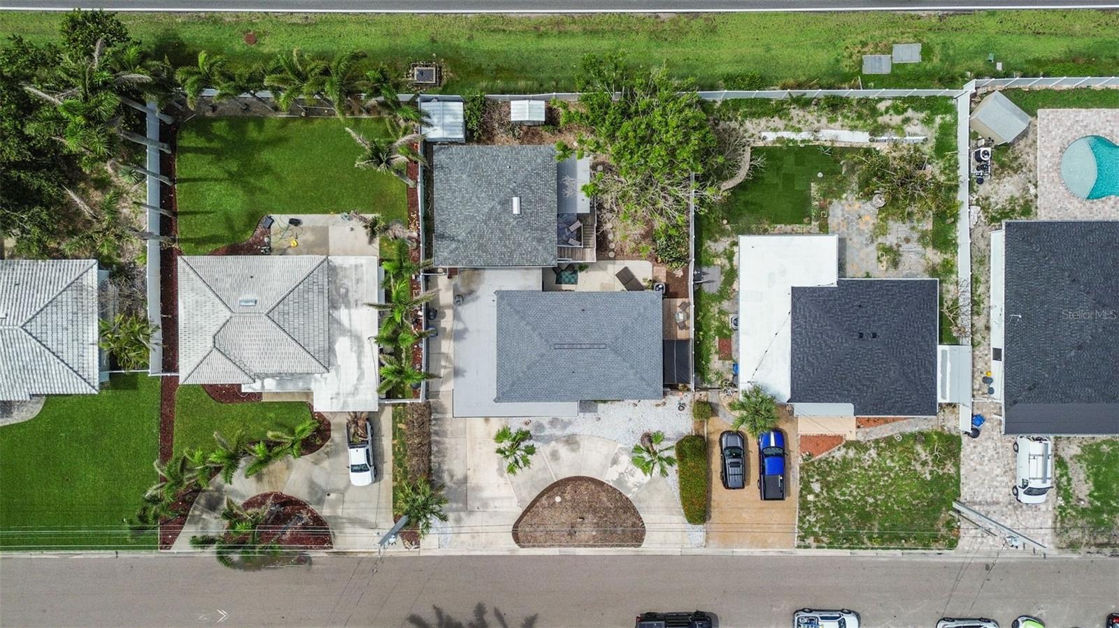 CAUSEWAY ISLES - Residential Income