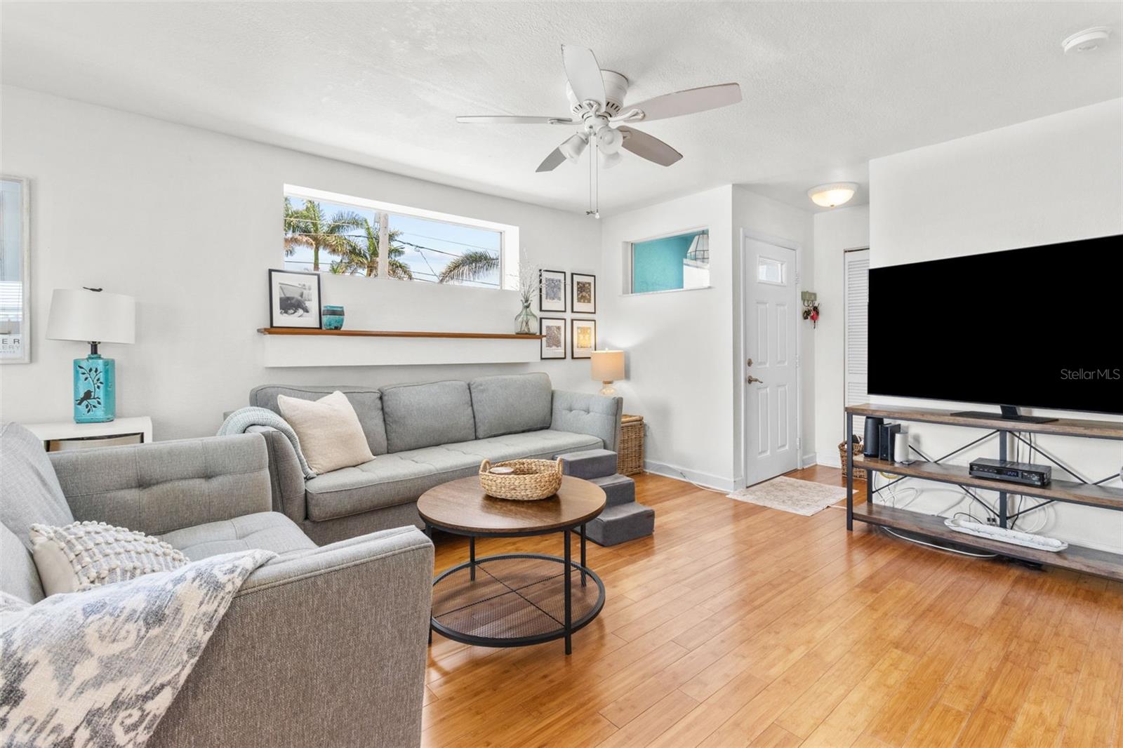 CAUSEWAY ISLES - Residential Income