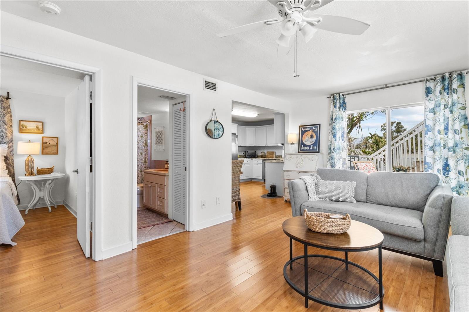 CAUSEWAY ISLES - Residential Income