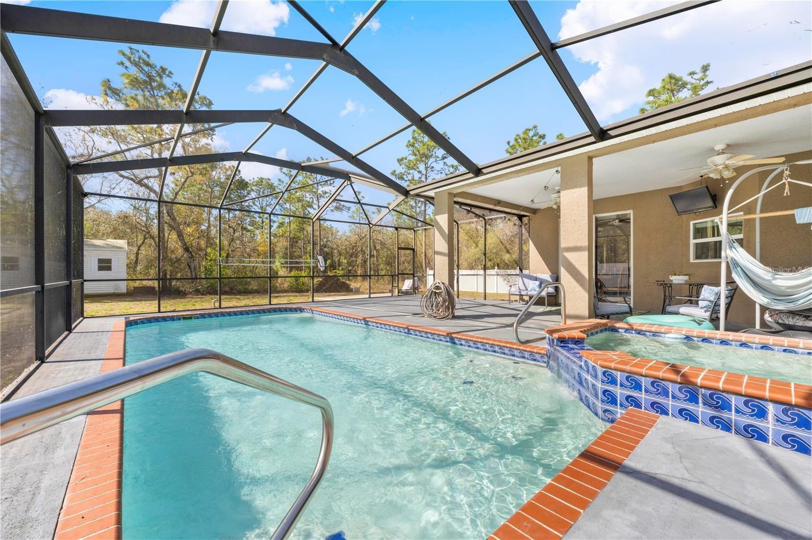 ROYAL HIGHLANDS - Residential