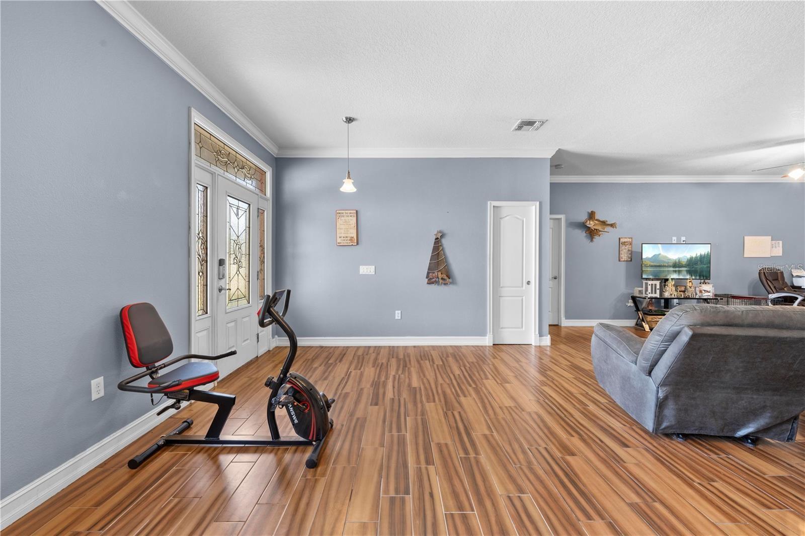 ROYAL HIGHLANDS - Residential