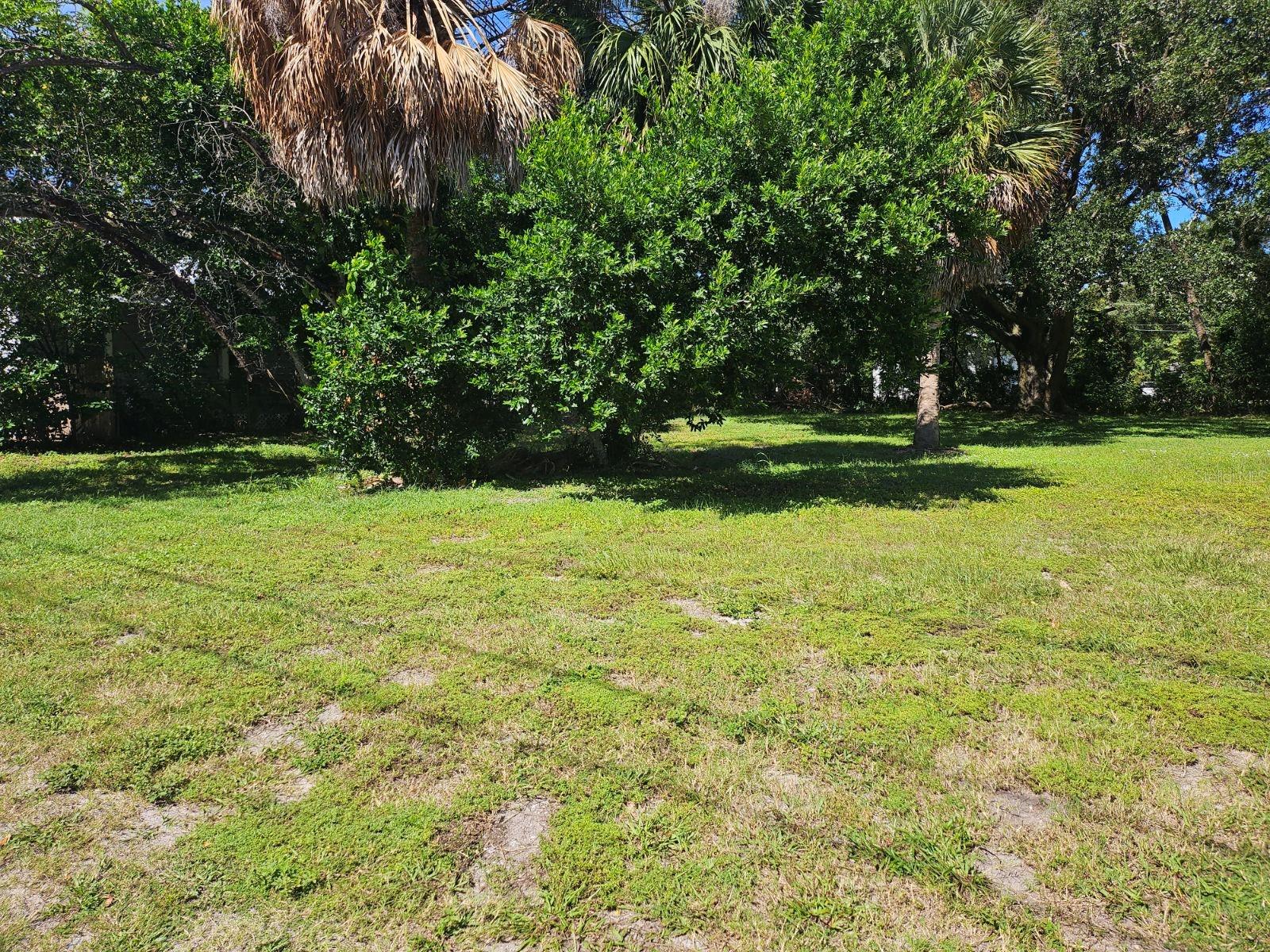 View TAMPA, FL 33605 land