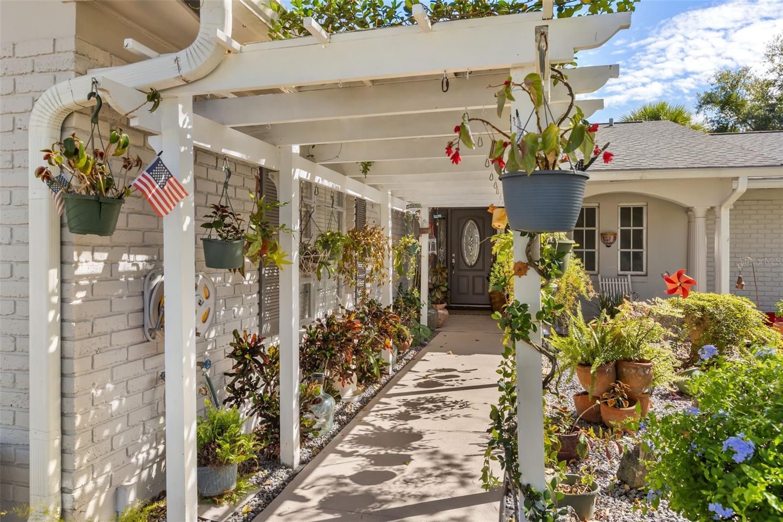 623 GREEN MEADOW AVENUE