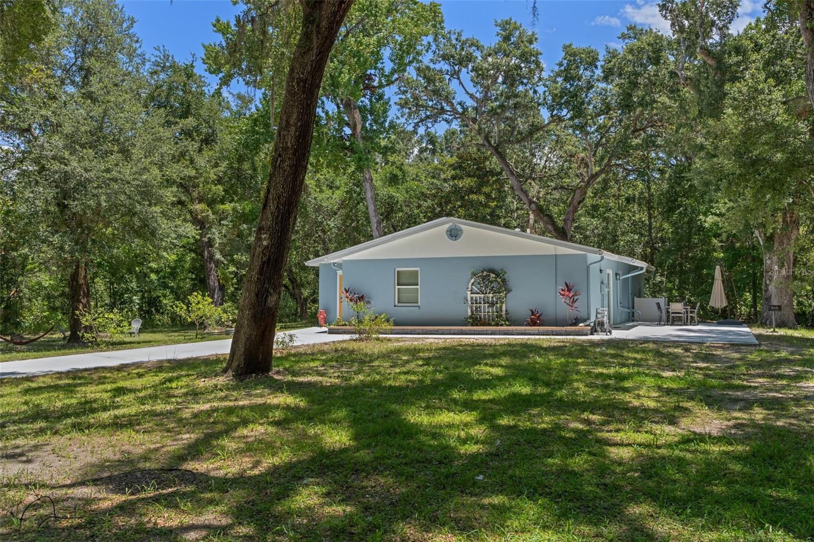 HAMPTON POINT UNREC AKA LOS LOBOS - Residential