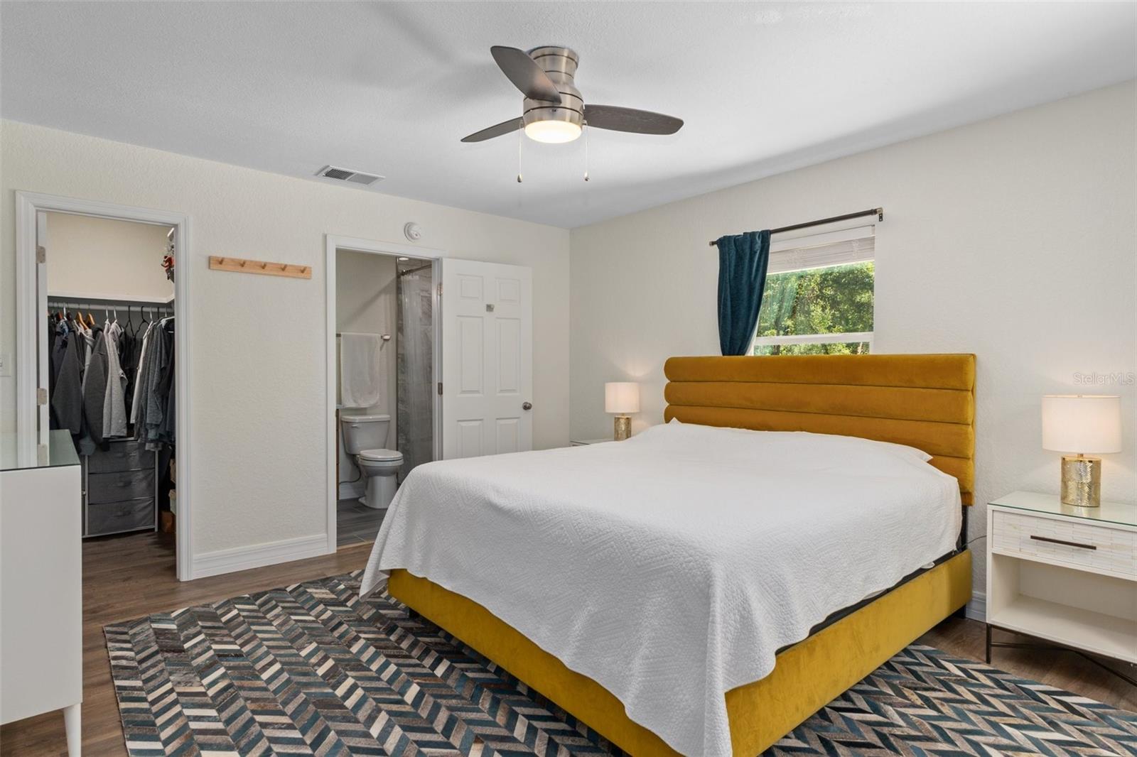 HAMPTON POINT UNREC AKA LOS LOBOS - Residential