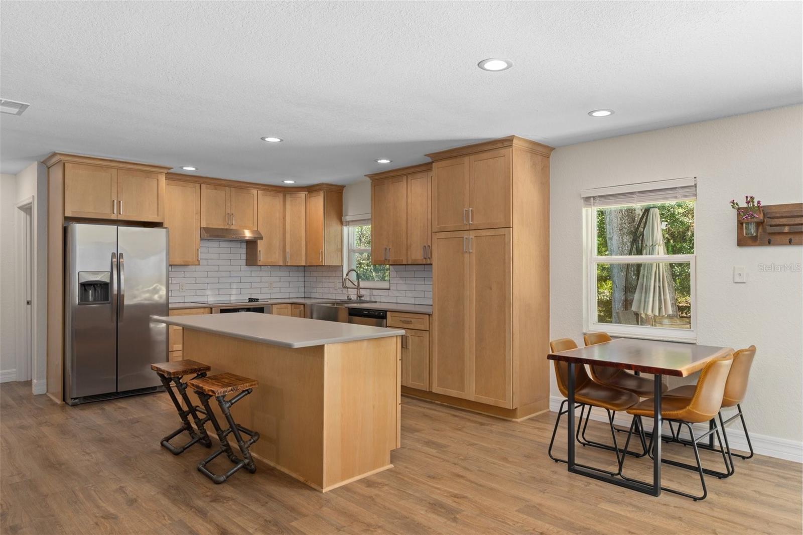HAMPTON POINT UNREC AKA LOS LOBOS - Residential
