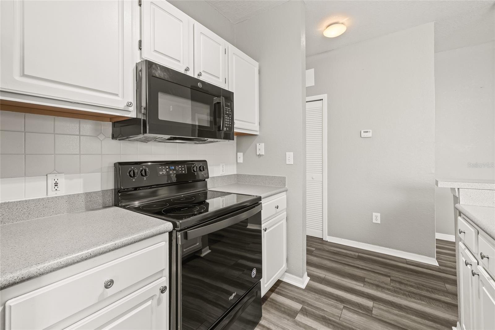 ALLEGRO PALM A CONDO - Residential Lease