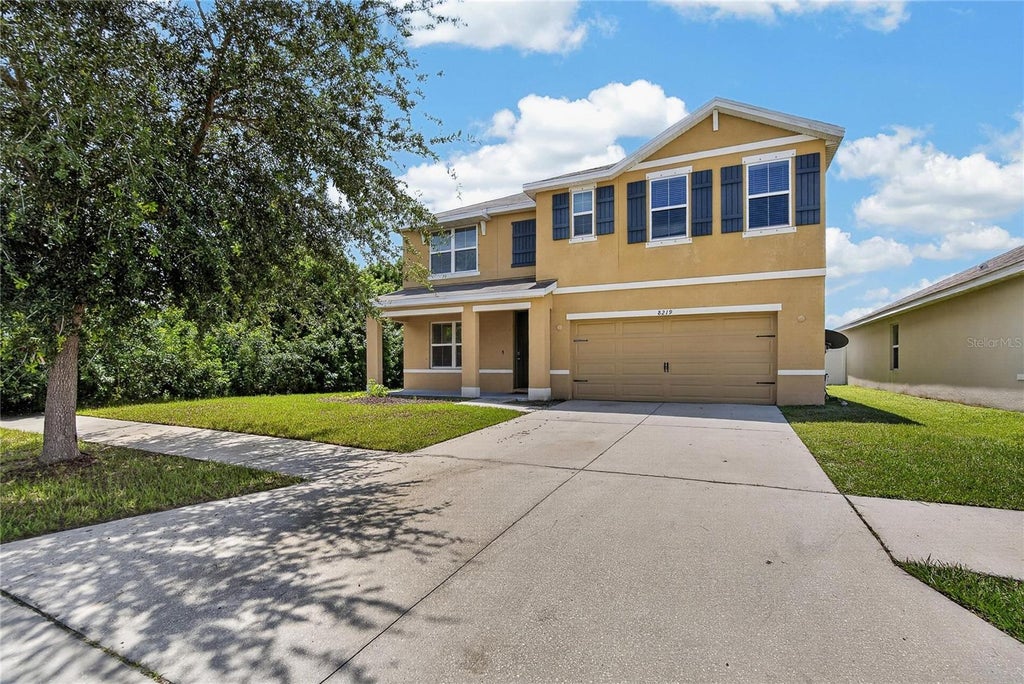 Photo of 8219 Bilston Village Lane, Gibsonton, FL 33534 (MLS # TB8543843)