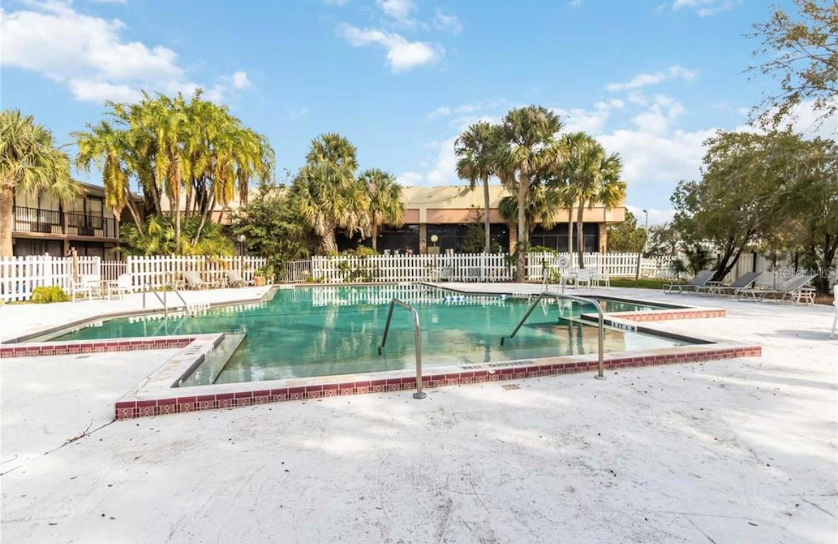7900 S ORANGE BLOSSOM TRAIL 2041