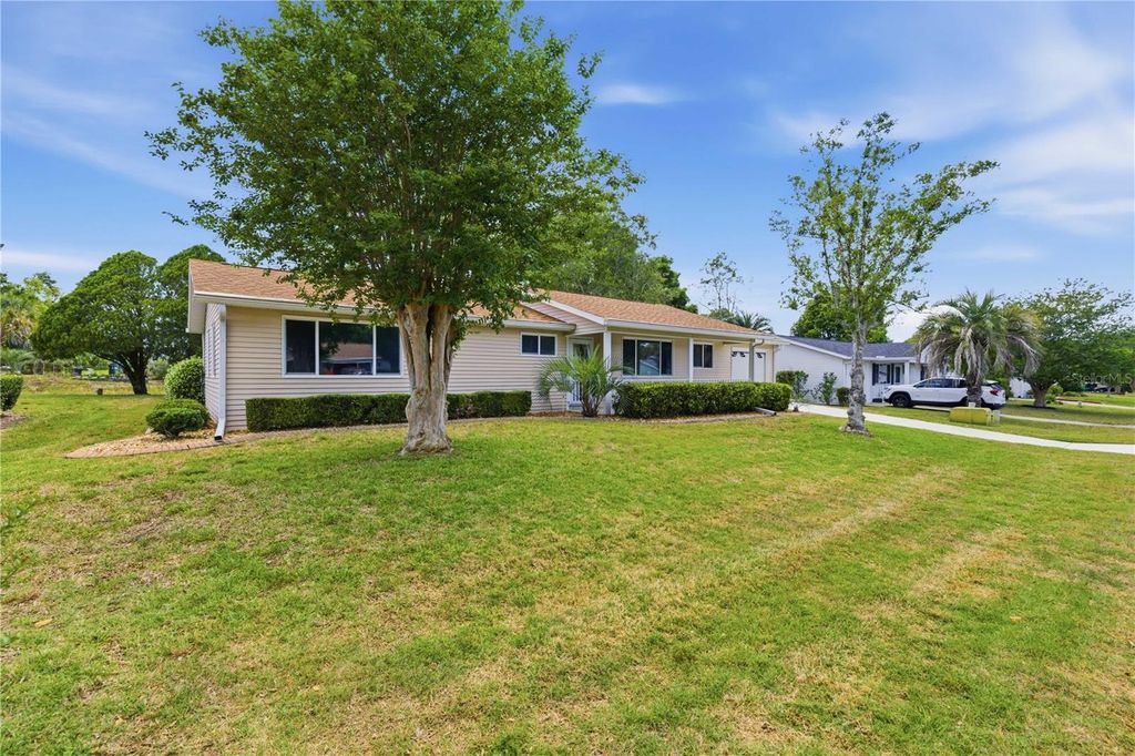 Photo of 8382 SW 109th Street, Ocala, FL 34481 (MLS # OM723844)