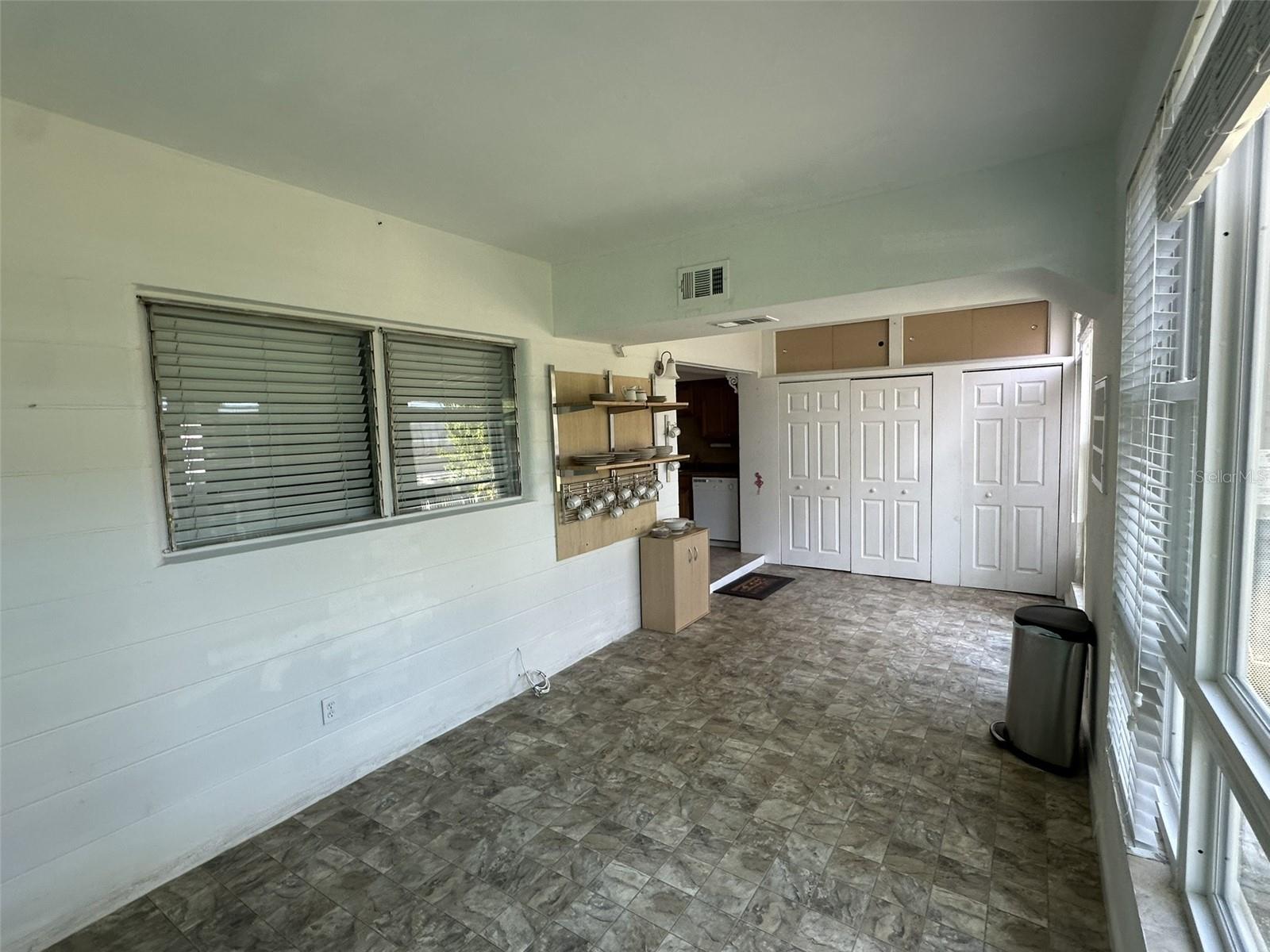 CLEARVIEW OAKS BLDG 18 - Residential