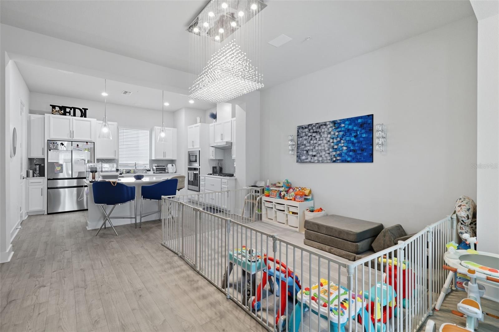 WESTSHORE VILLAGE TWNHMS - Residential