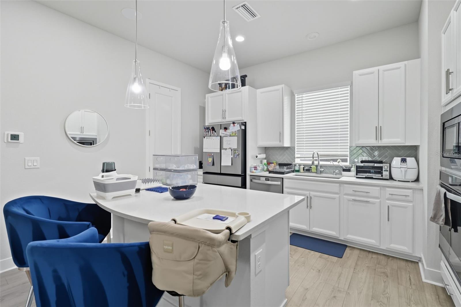 WESTSHORE VILLAGE TWNHMS - Residential