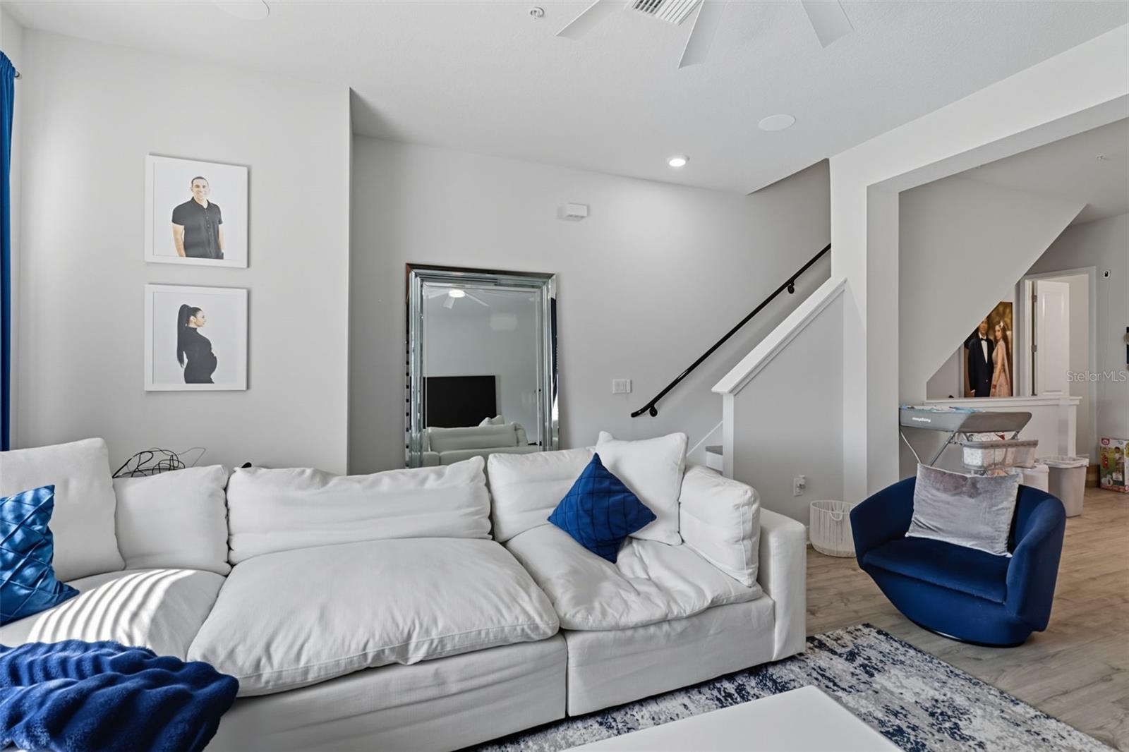 WESTSHORE VILLAGE TWNHMS - Residential