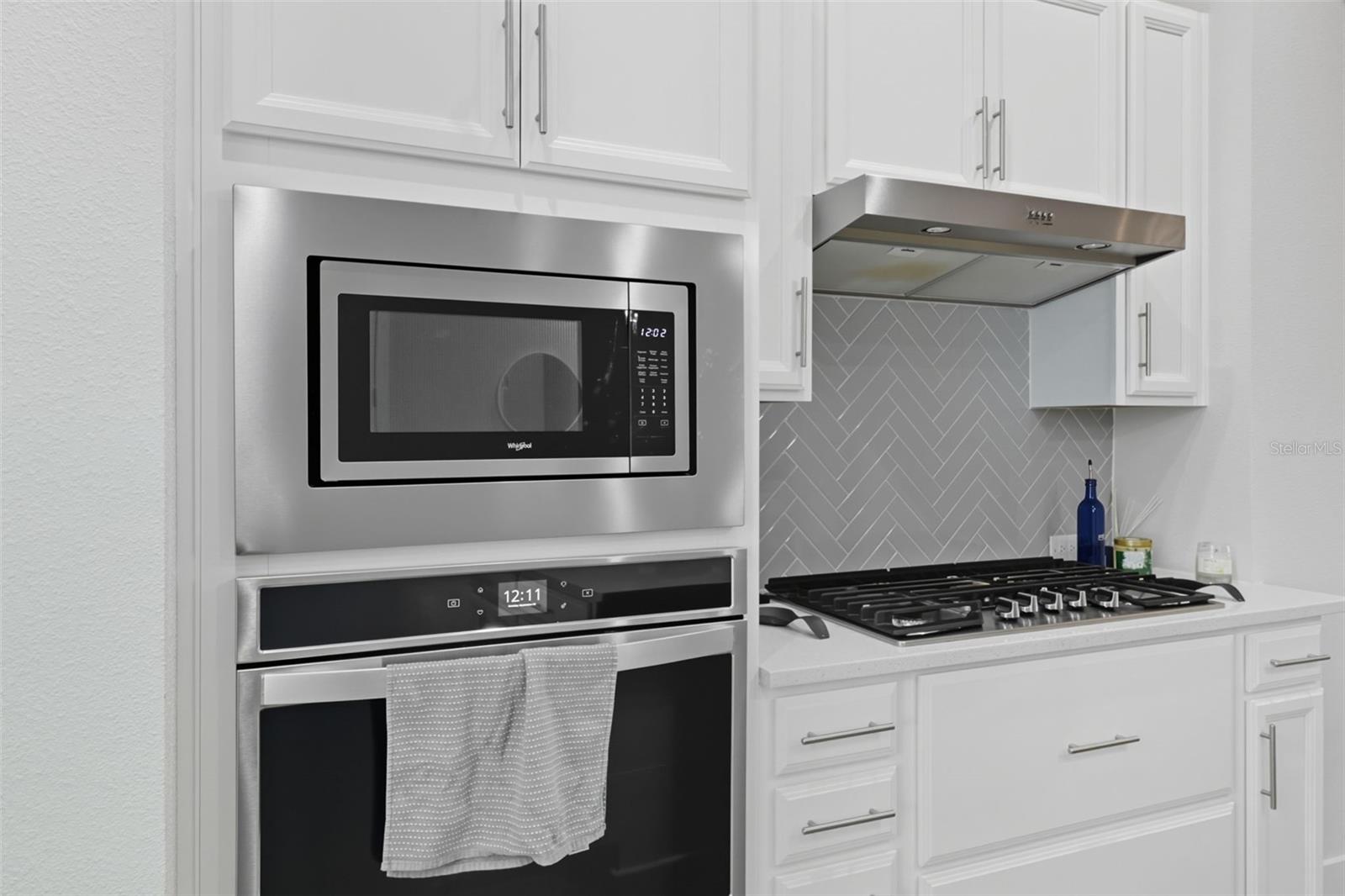 WESTSHORE VILLAGE TWNHMS - Residential