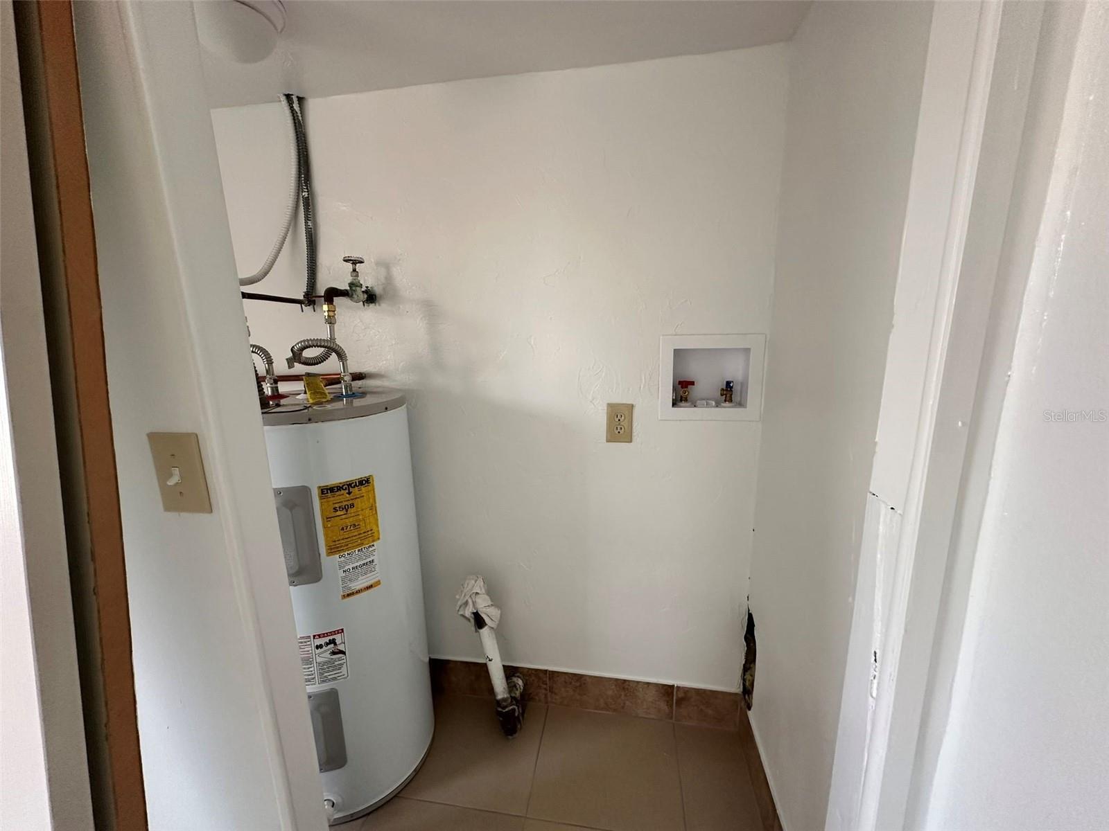 PORT CHARLOTTE SUB 03 - Residential Lease