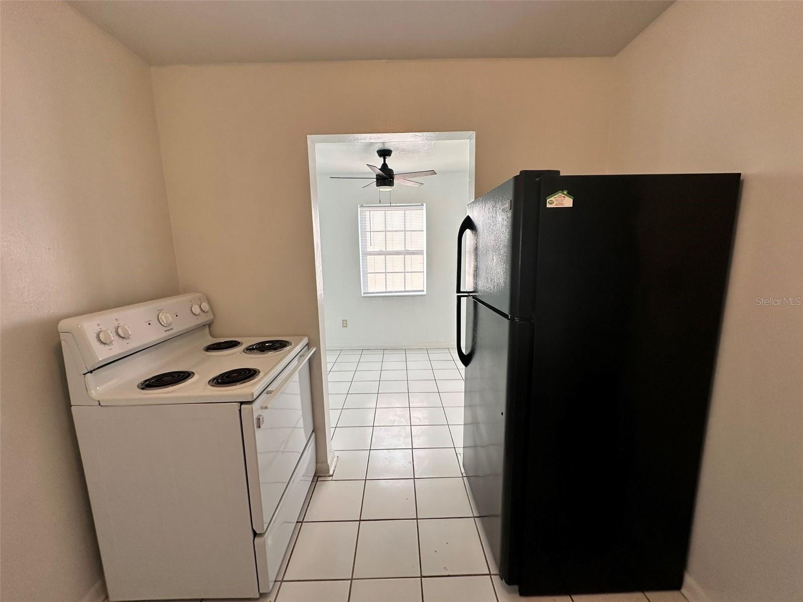 PORT CHARLOTTE SUB 03 - Residential Lease