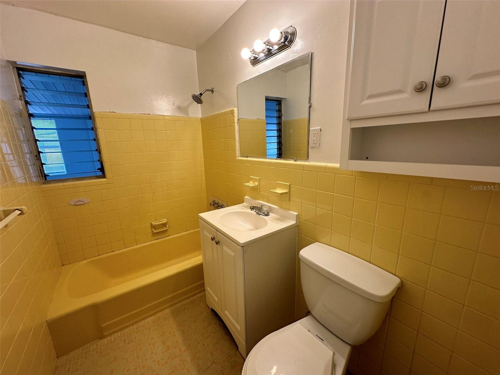 PORT CHARLOTTE SUB 03 - Residential Lease