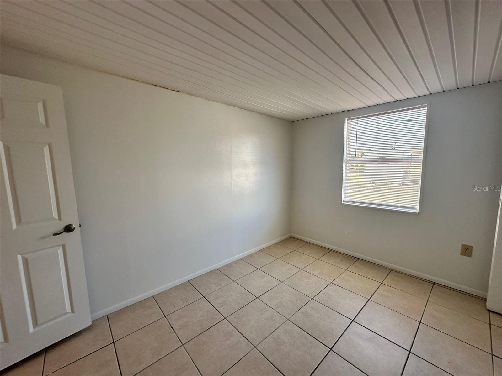 PORT CHARLOTTE SUB 03 - Residential Lease