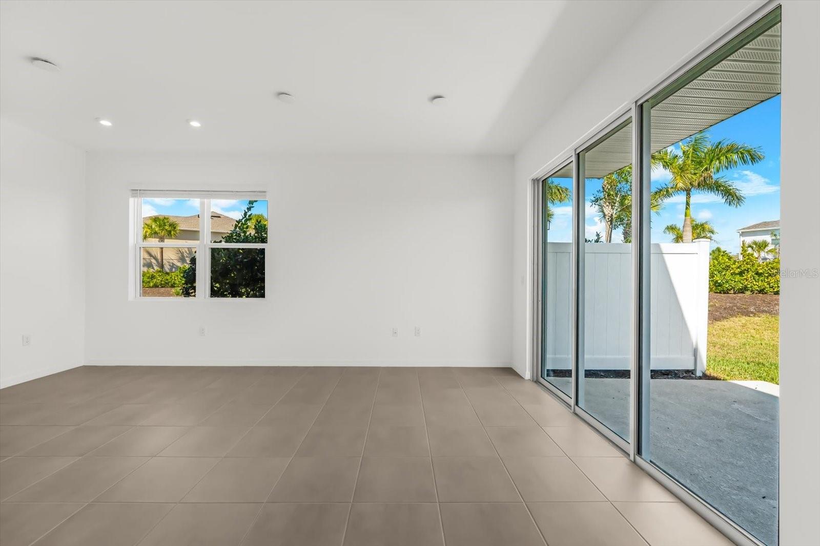 SKYE RANCH NBRHD 2 TWNHMS - Residential