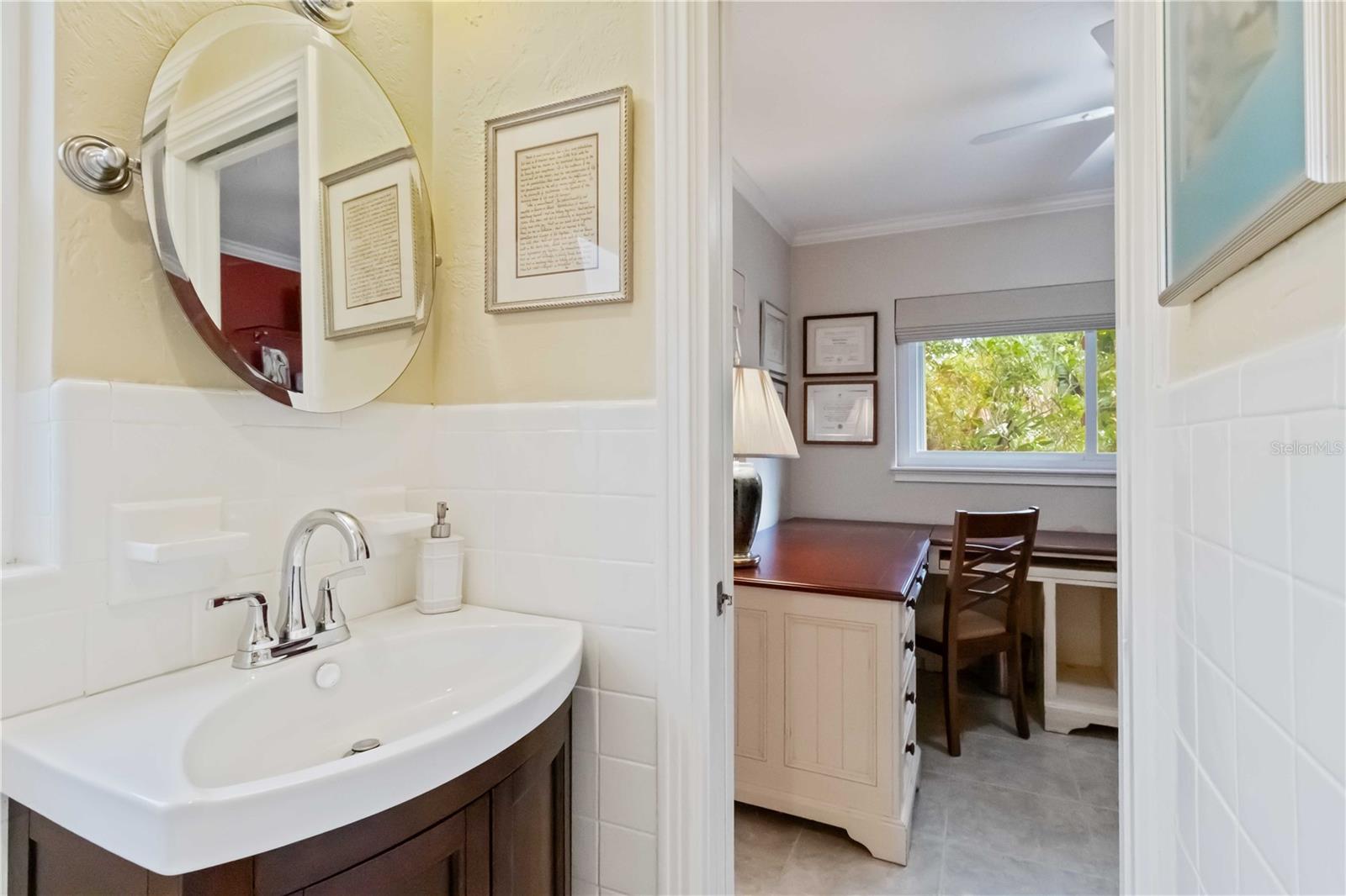 SAPPHIRE SHORES - Residential