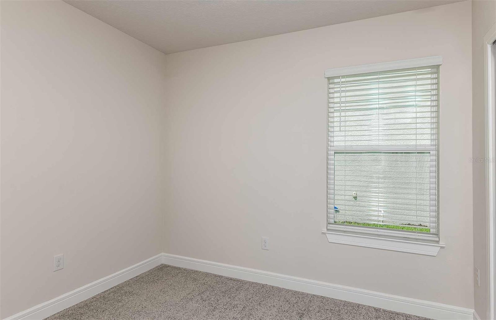OAKFIELD LAKES - Residential
