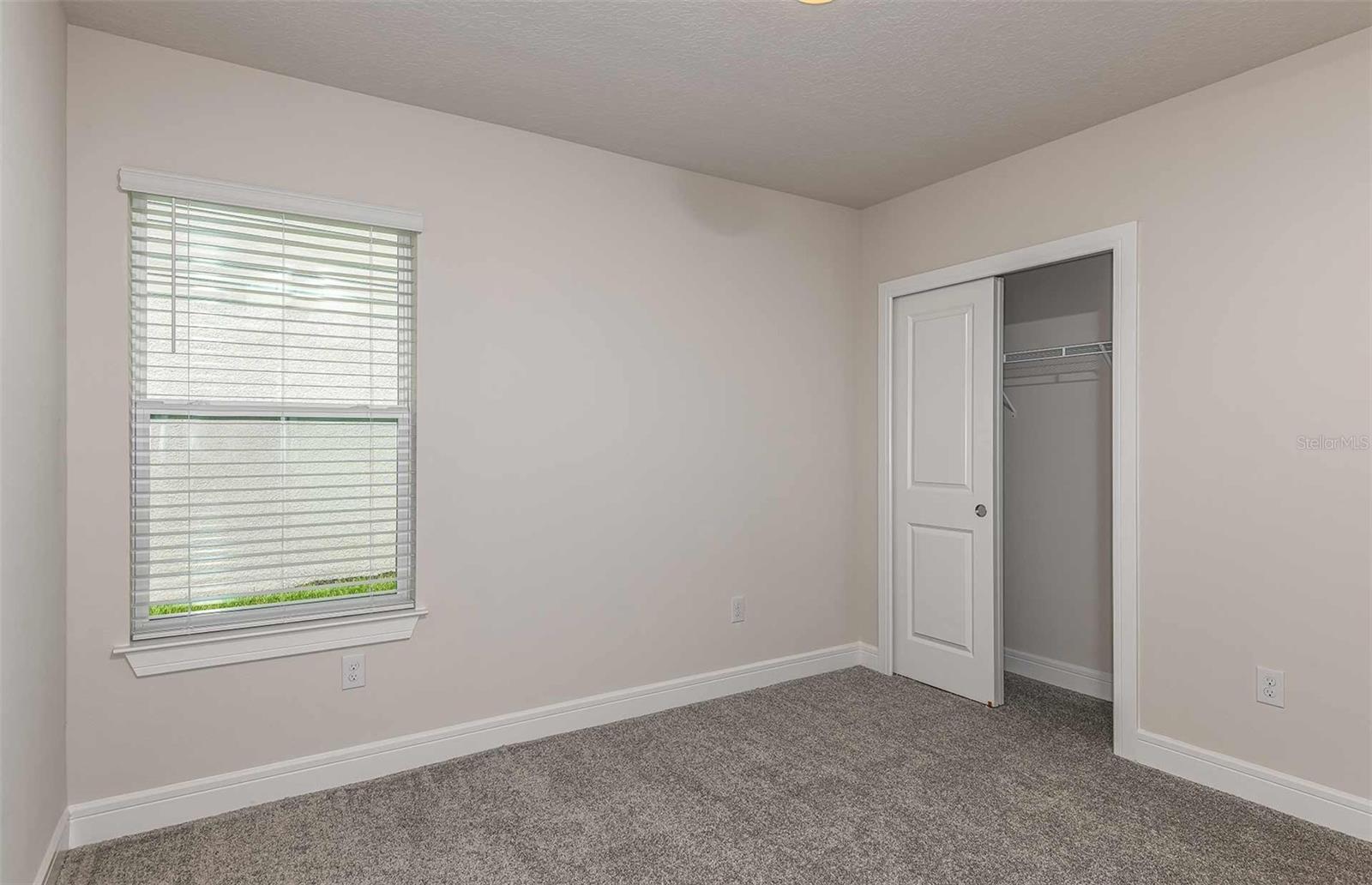 OAKFIELD LAKES - Residential