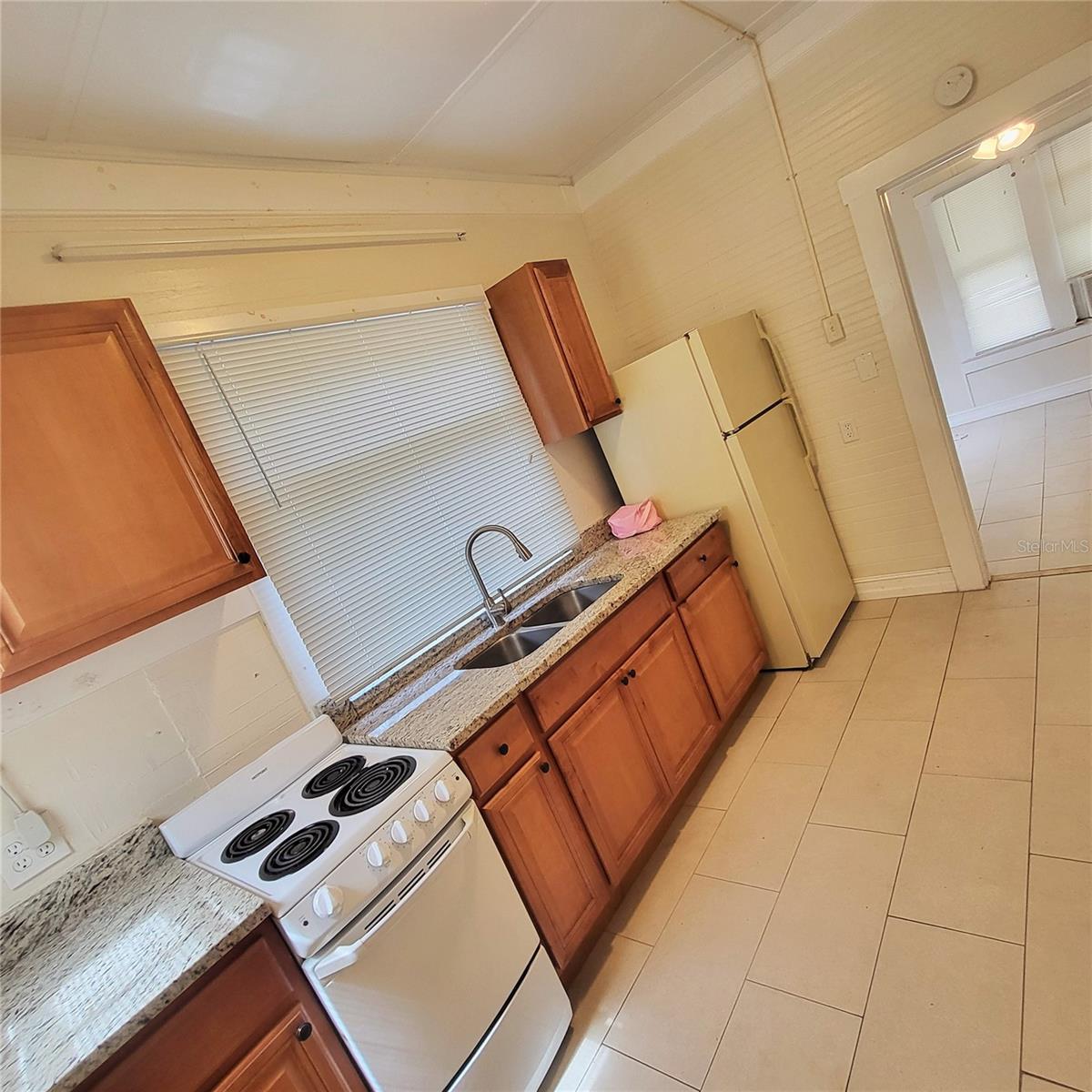 LARGO HEIGHTS REV - Residential Income