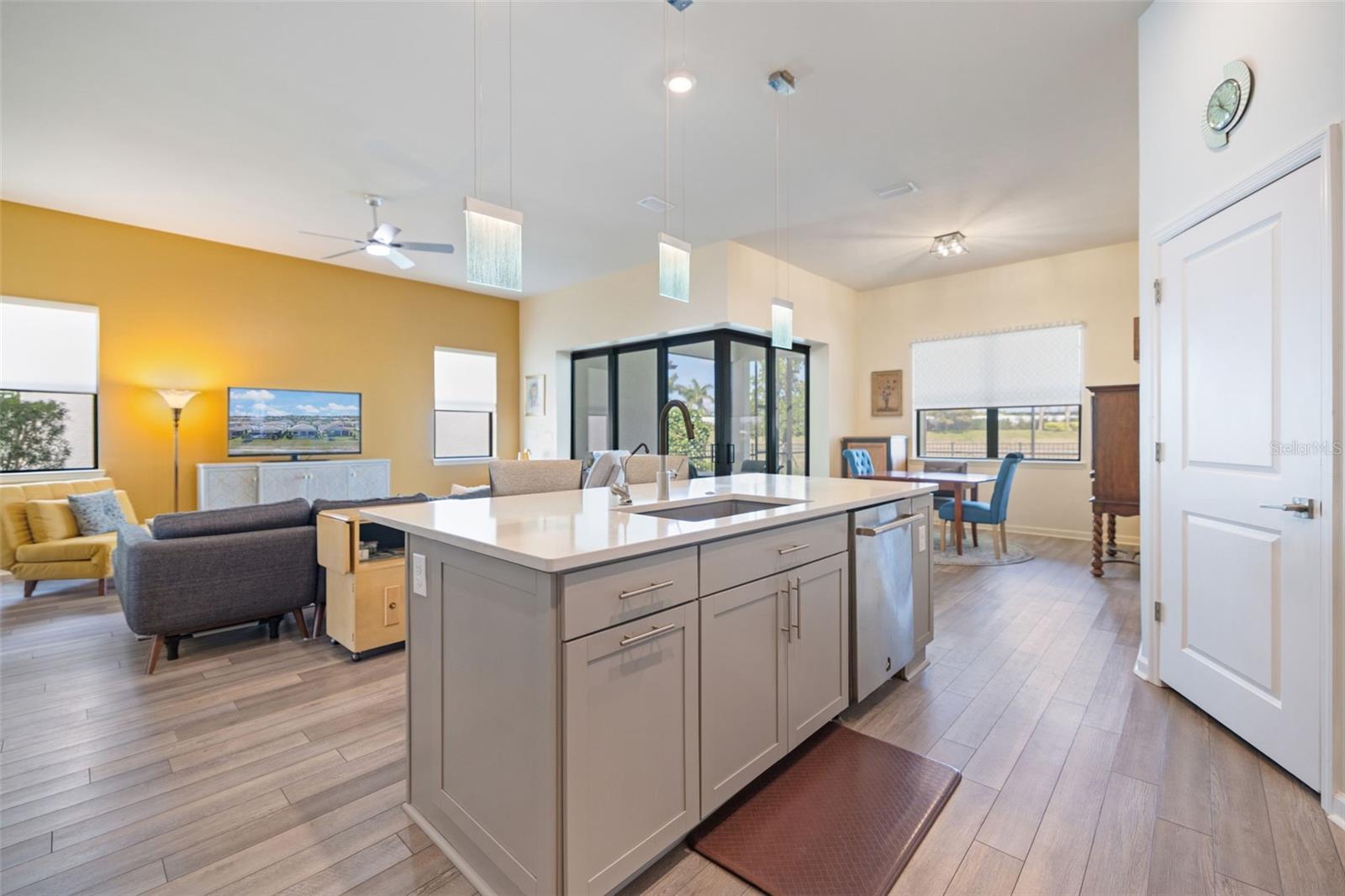 6266 CRESTED EAGLE LANE