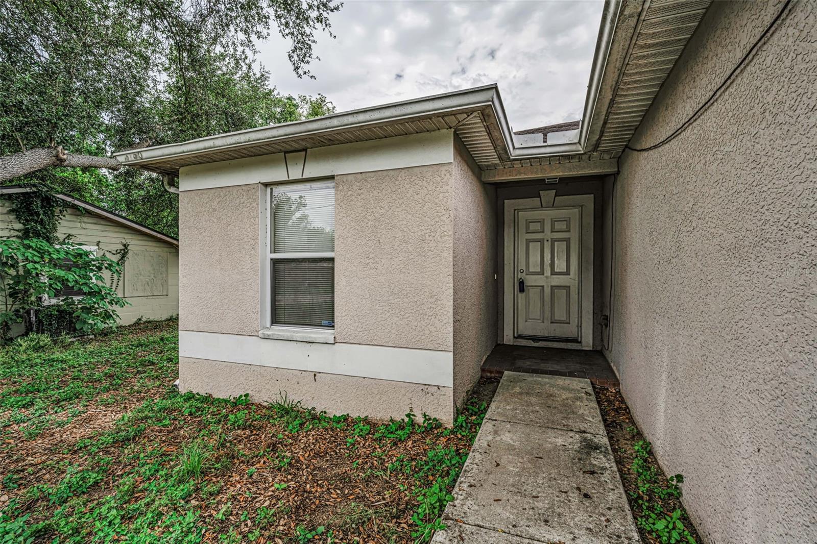 1516 E ESKIMO AVENUE