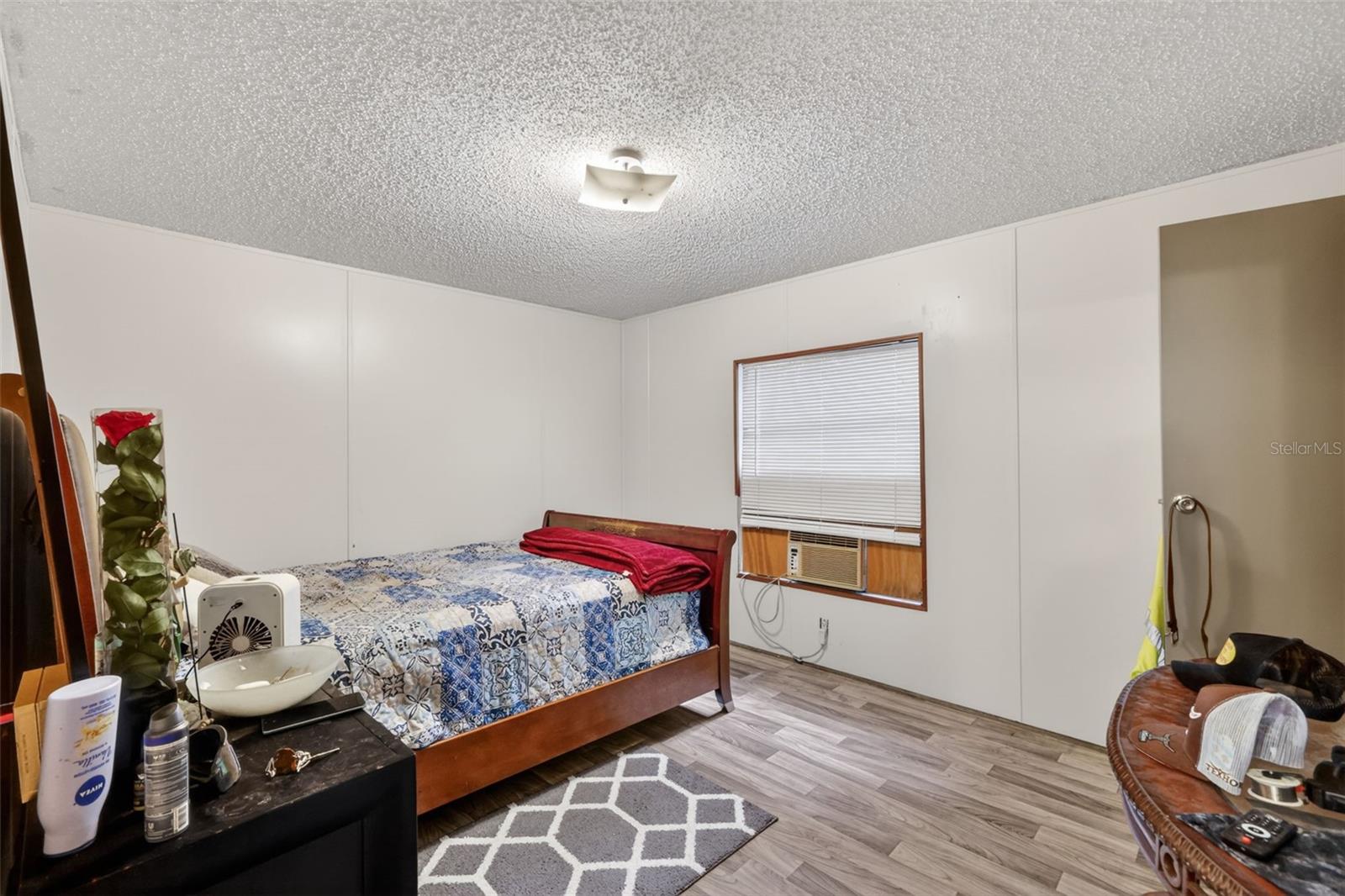 ROCK SPRINGS RDG PH V-8 - Residential
