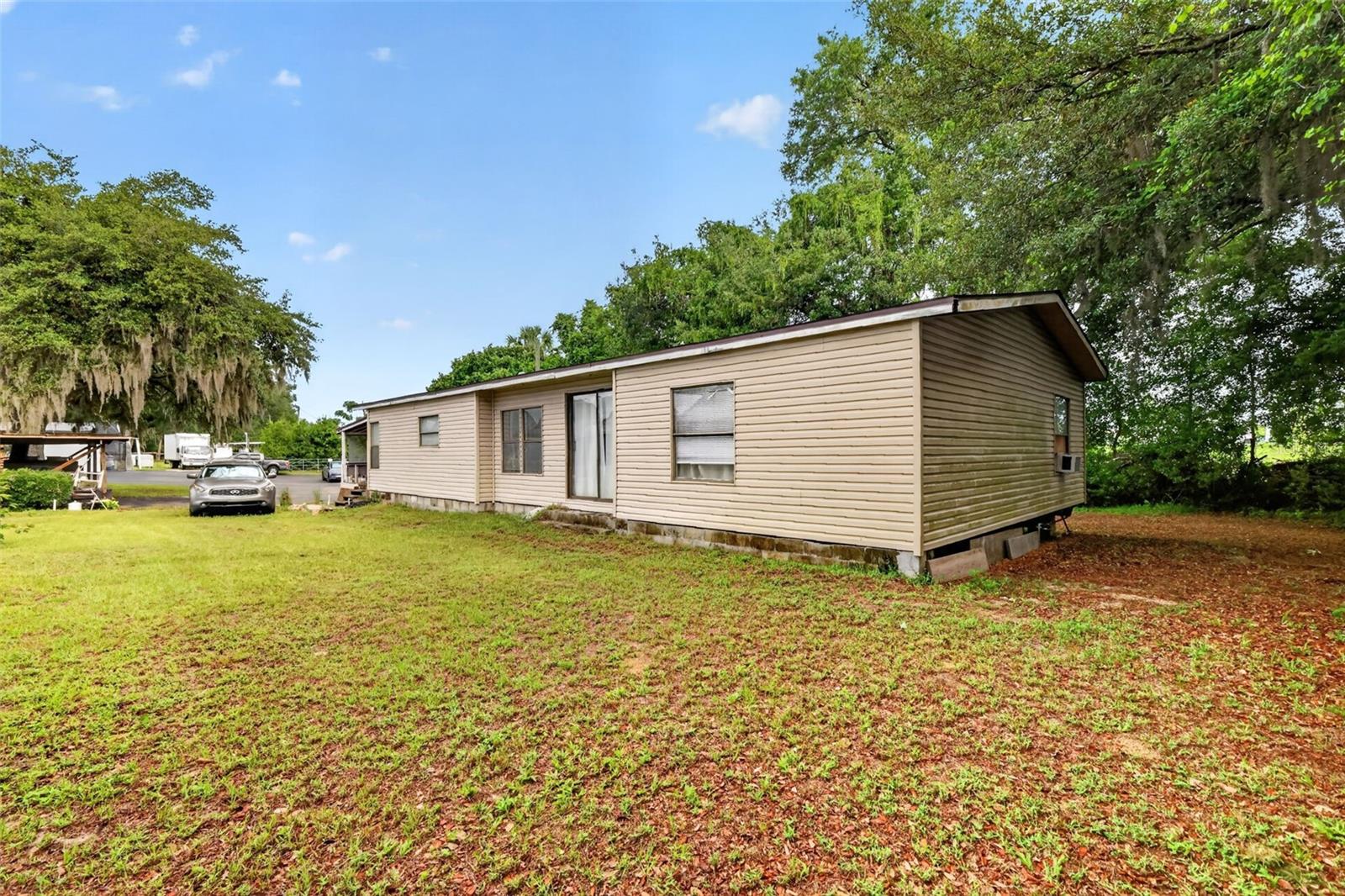 ROCK SPRINGS RDG PH V-8 - Residential