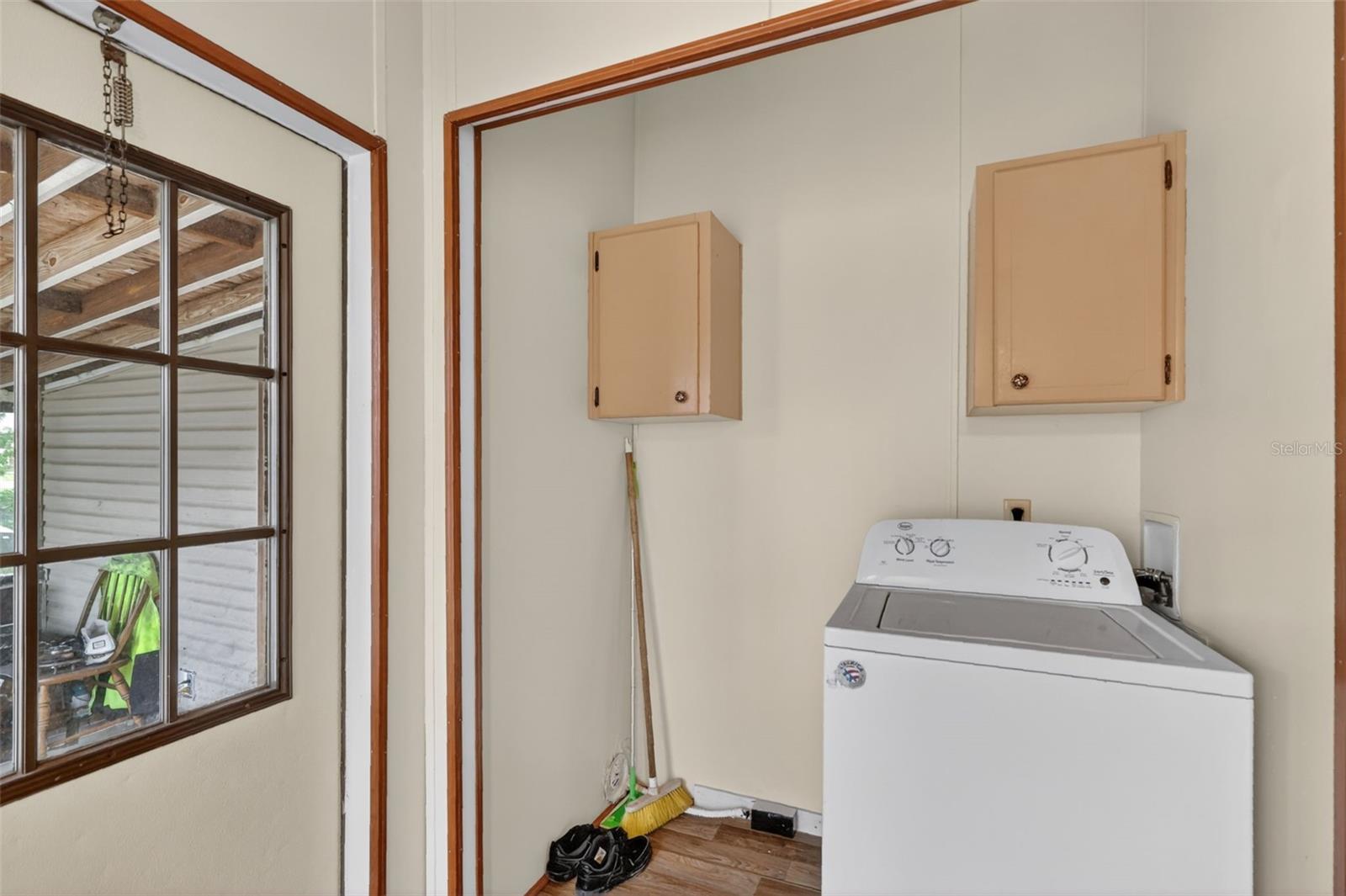 ROCK SPRINGS RDG PH V-8 - Residential