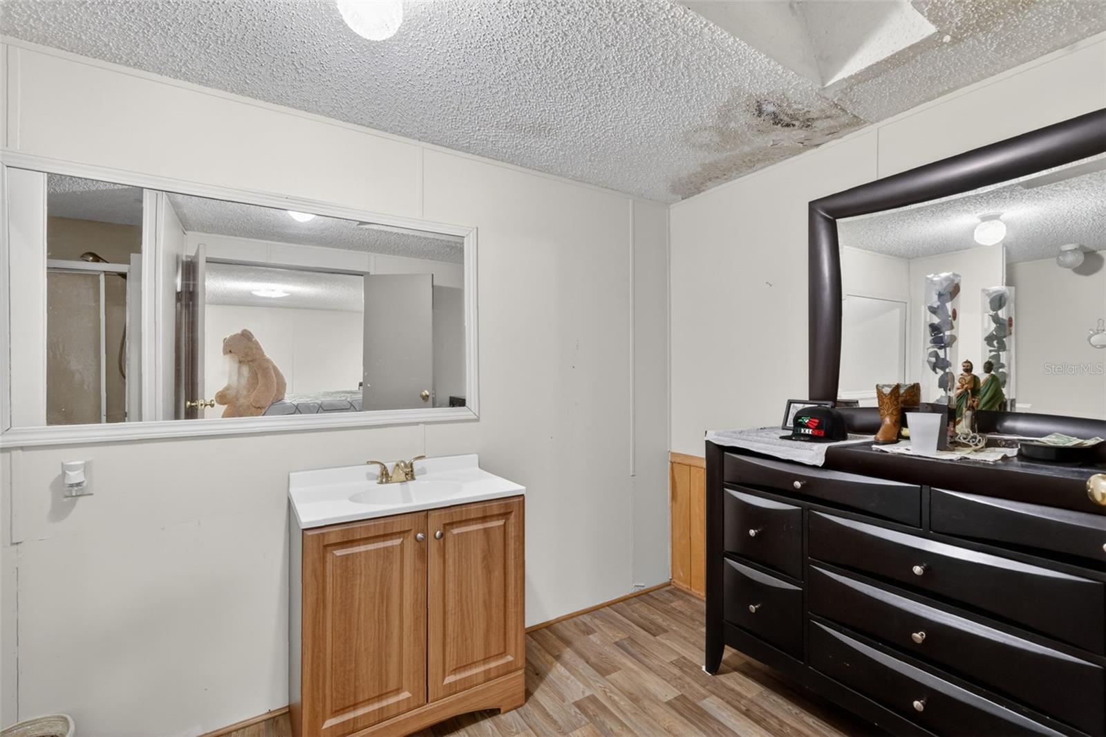 ROCK SPRINGS RDG PH V-8 - Residential
