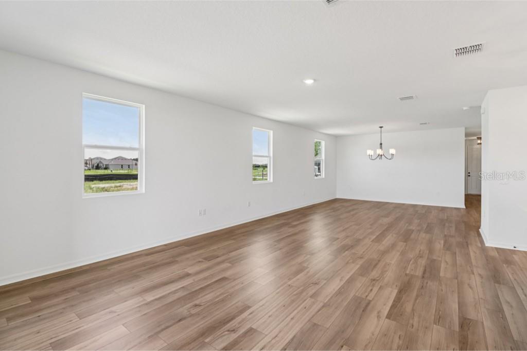 703 JUNONIA BLVD