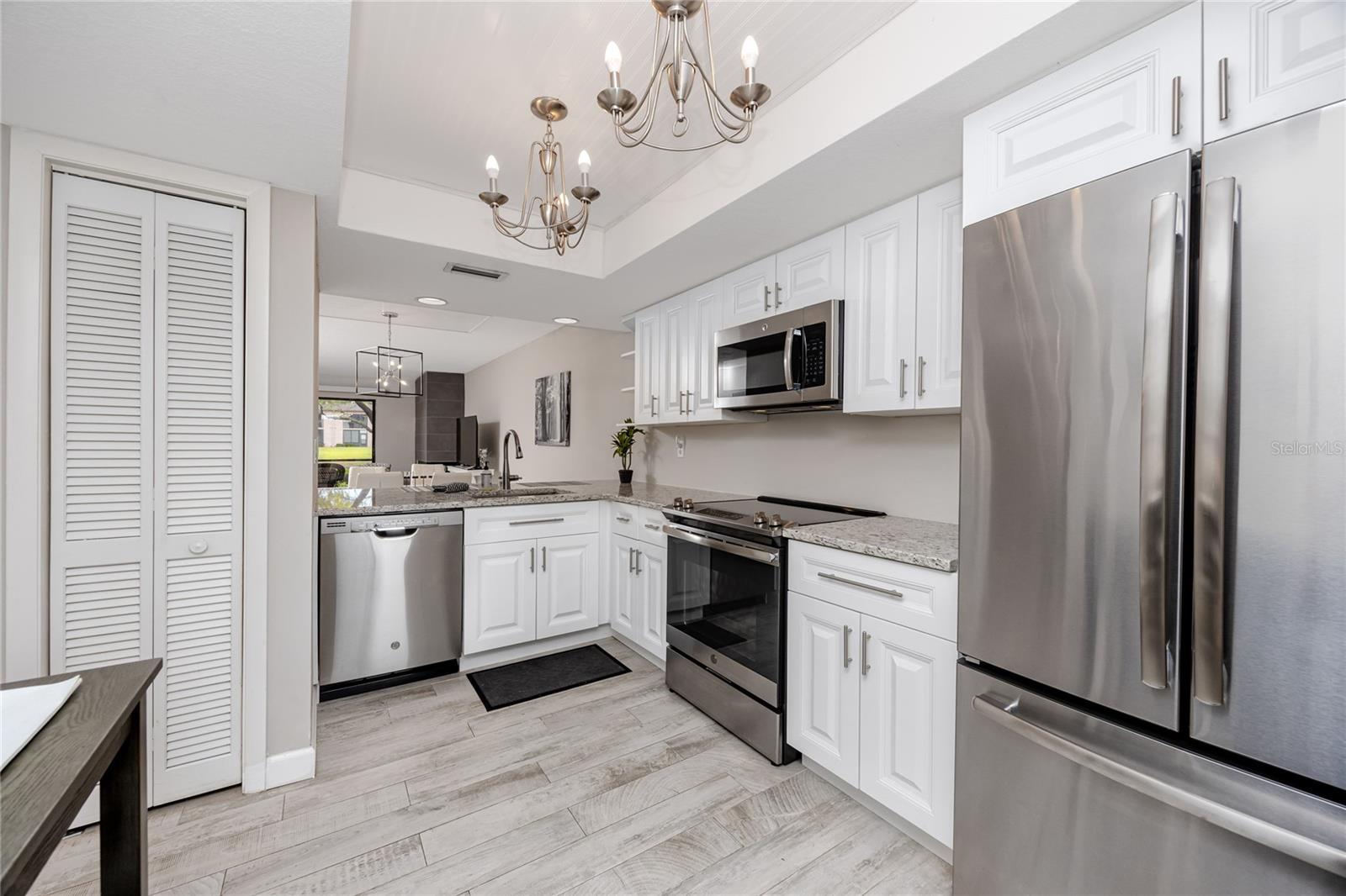 129 LAKEVIEW WAY