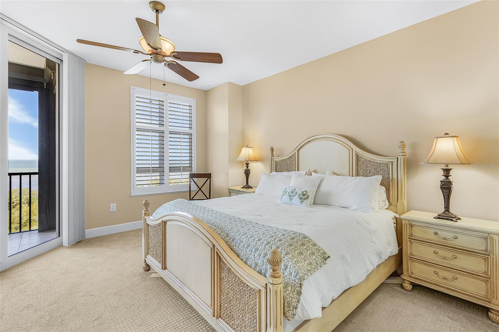 GRANDE ISLE TOWERS I & 02 PH I - Residential