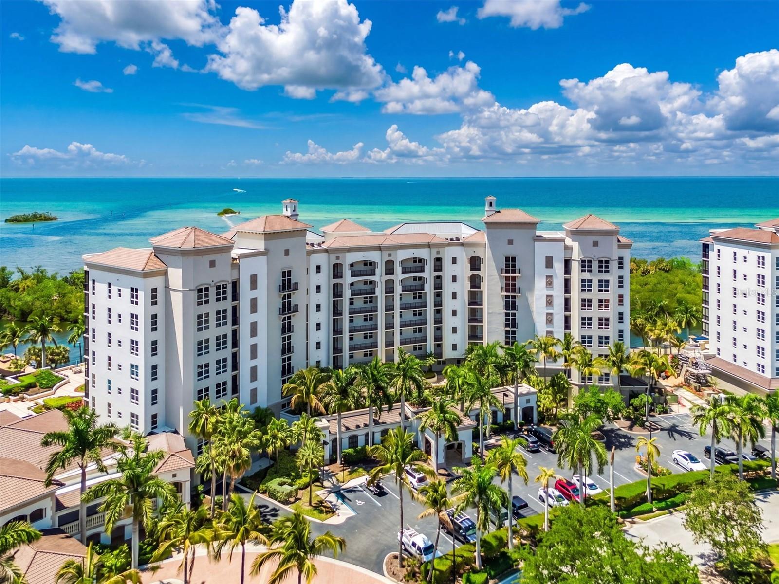 GRANDE ISLE TOWERS I & 02 PH I - Residential