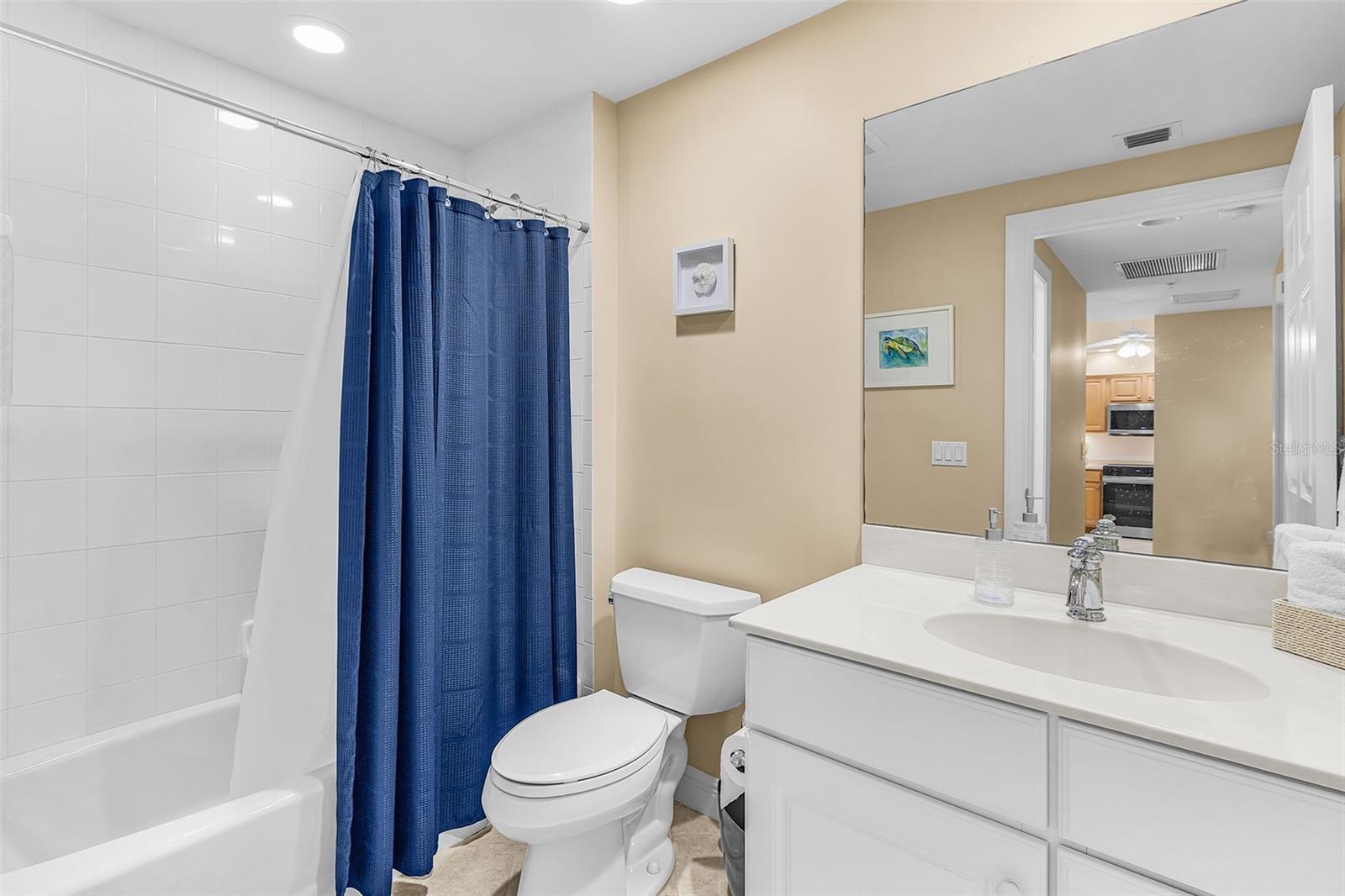 GRANDE ISLE TOWERS I & 02 PH I - Residential