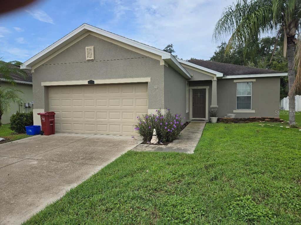 Photo of 2633 Walden Woods Drive, Plant City, FL 33566 (MLS # TB8536105)