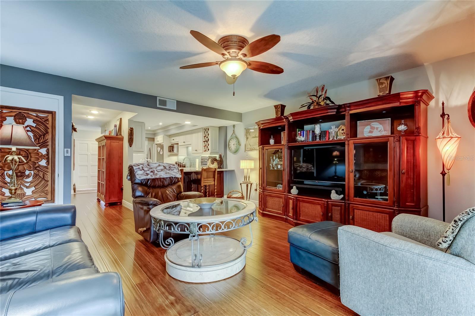 SOUTH PAULA POINT CONDO - Residential