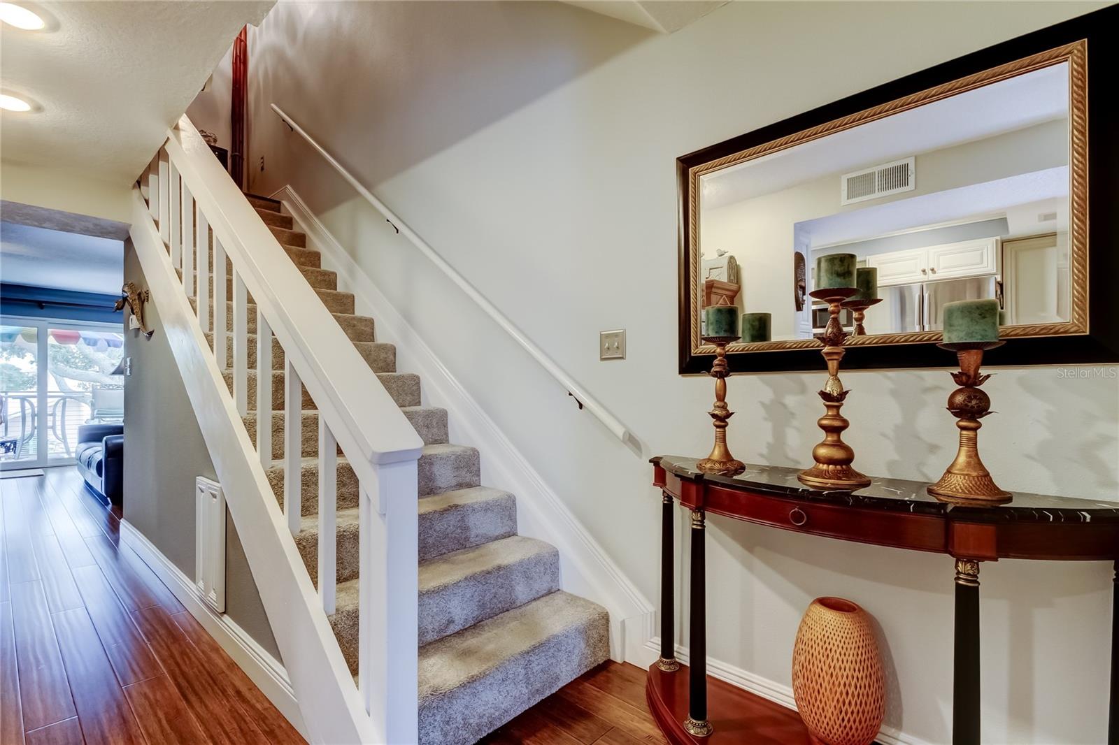 SOUTH PAULA POINT CONDO - Residential